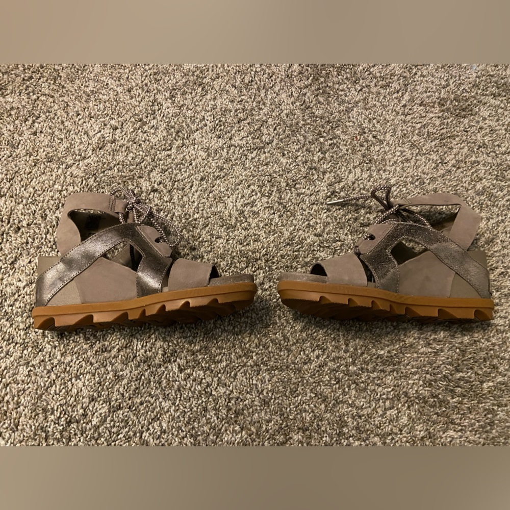 Sorel Sandals size 9